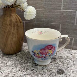 Authentic Collectible‎ Disney Parks Alice in Wonderland Mug